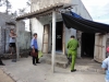 Côn đồ xông vào nhà dân chém người