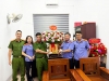 Viện kiểm sát nhân dân tỉnh Quảng Trị (Phòng 2) được Bộ Công an khen thưởng đột xuất vì thành tích xuất sắc trong công tác phòng, chống tội phạm.